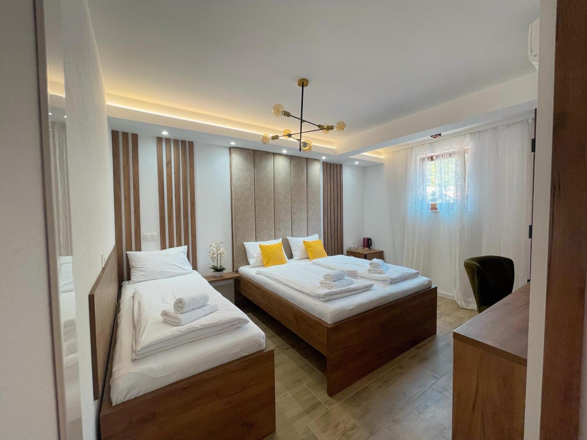 Apartments And Rooms Smile Mostar Kültér fotó